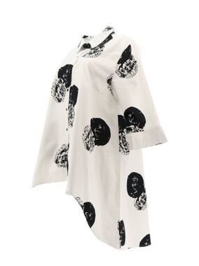 Truth + Style Botton Front White Stretch Poplin Fabric Black  Abstract PrintTop